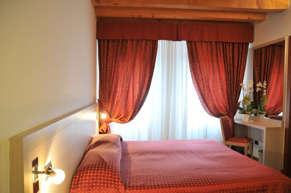 Hotel 5 Colonne Mirano Exterior photo
